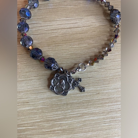 Preloved Beaded Mother Mary Bracelet - Picture 2 of 4